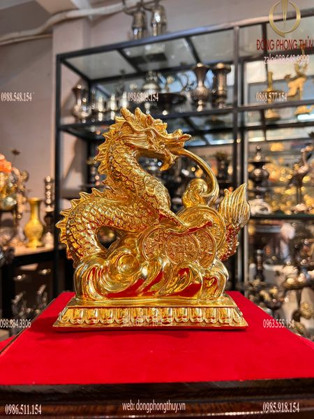 Tượng rồng nhả đồng tiền mạ vàng 24k