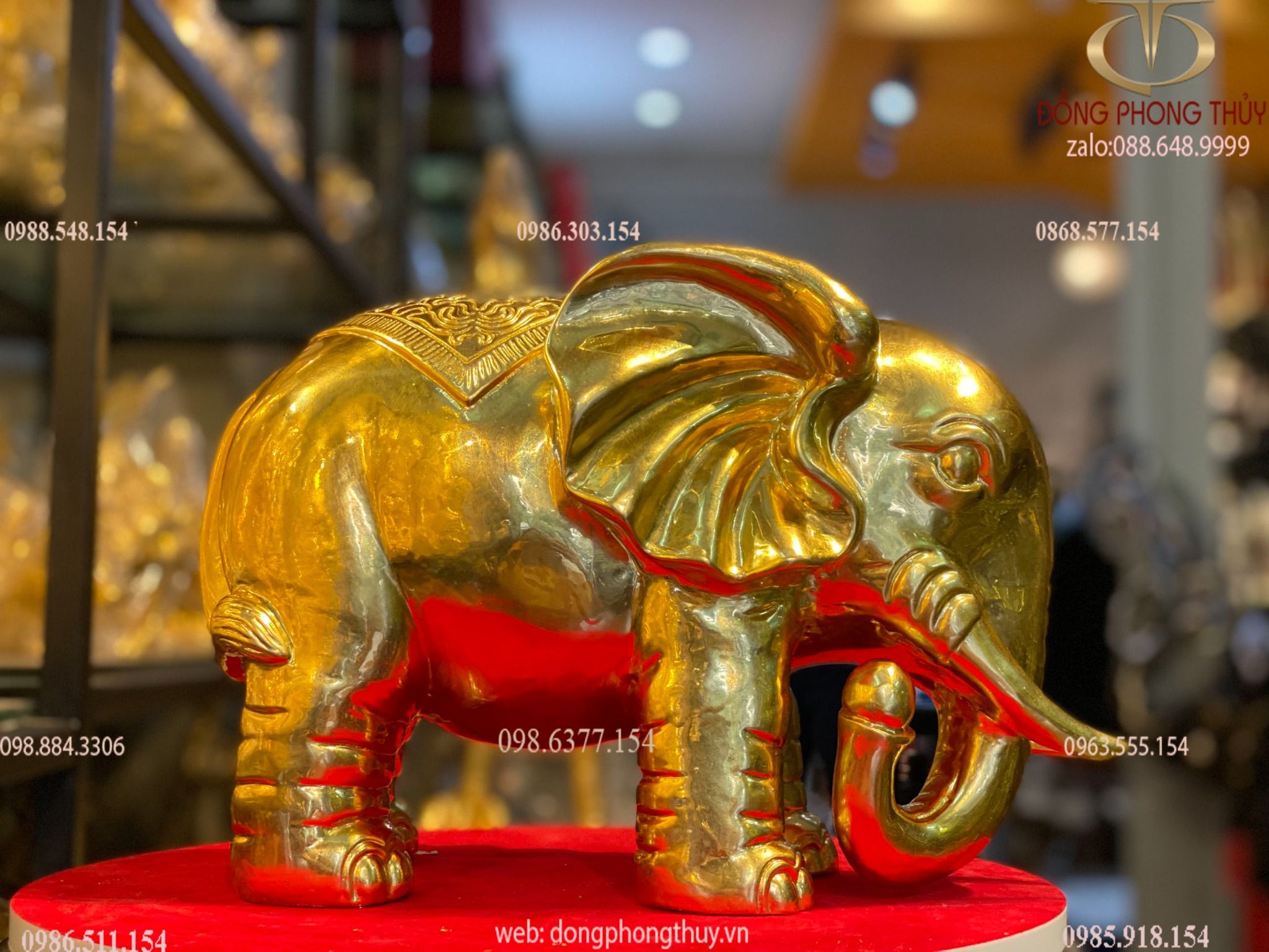 Đôi voi bằng đồng dát vàng 24k cao 26 dài 31 ngang 17 nặng 5,2+4,7kg