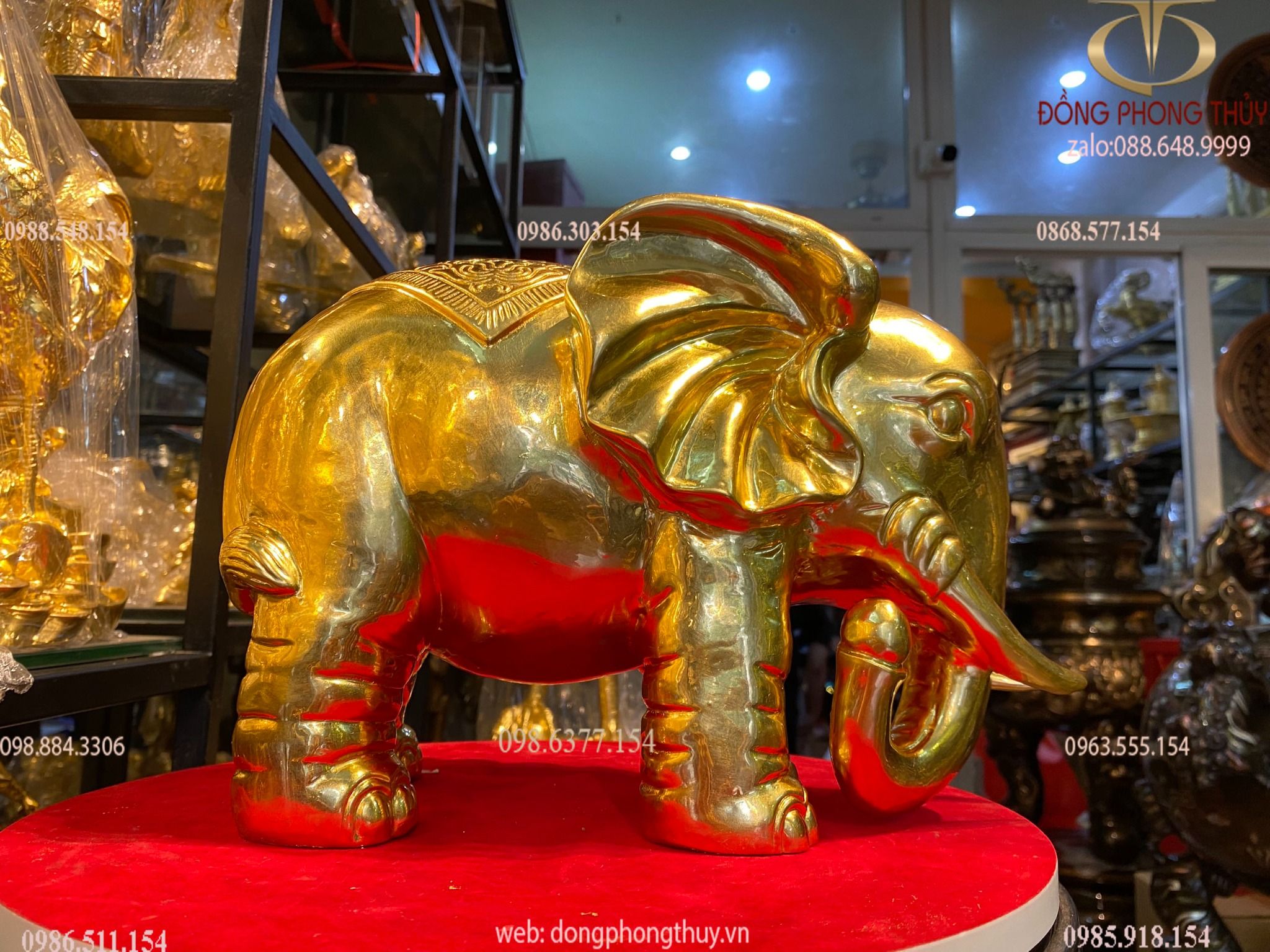 Đôi voi bằng đồng dát vàng 24k cao 26 dài 31 ngang 17 nặng 5,2+4,7kg