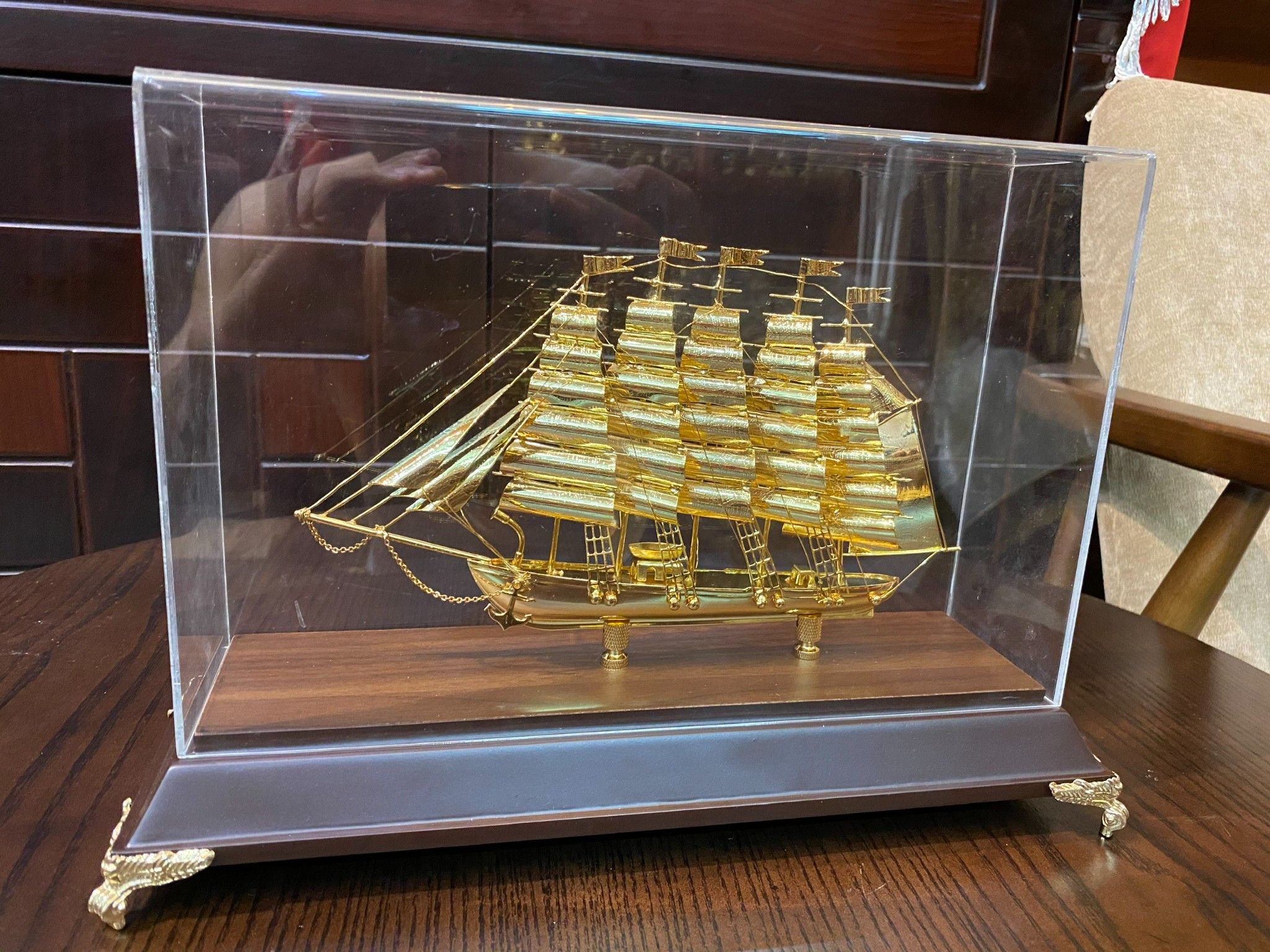 Mô hình thuyền buồm mạ vàng 24k quà tặng sếp