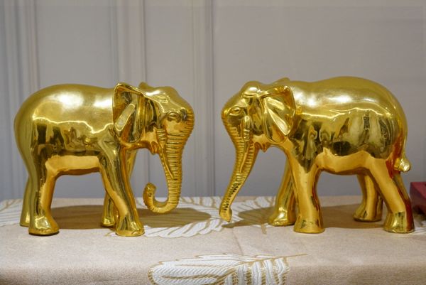 Đôi voi dát vàng 24k bằng đồng
