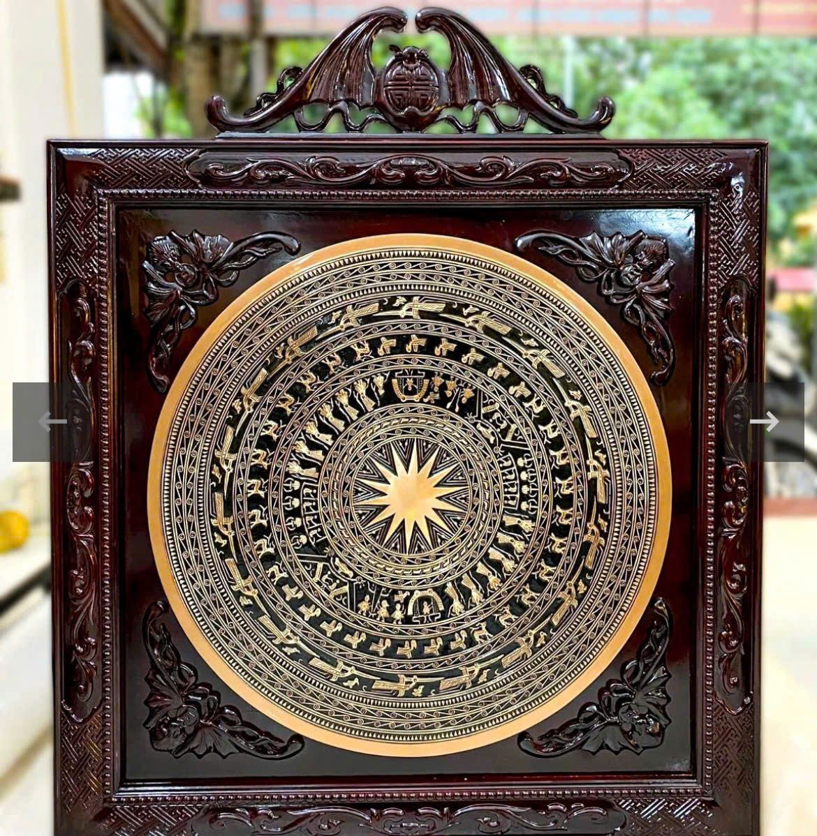 mặt trống đồng đỏ