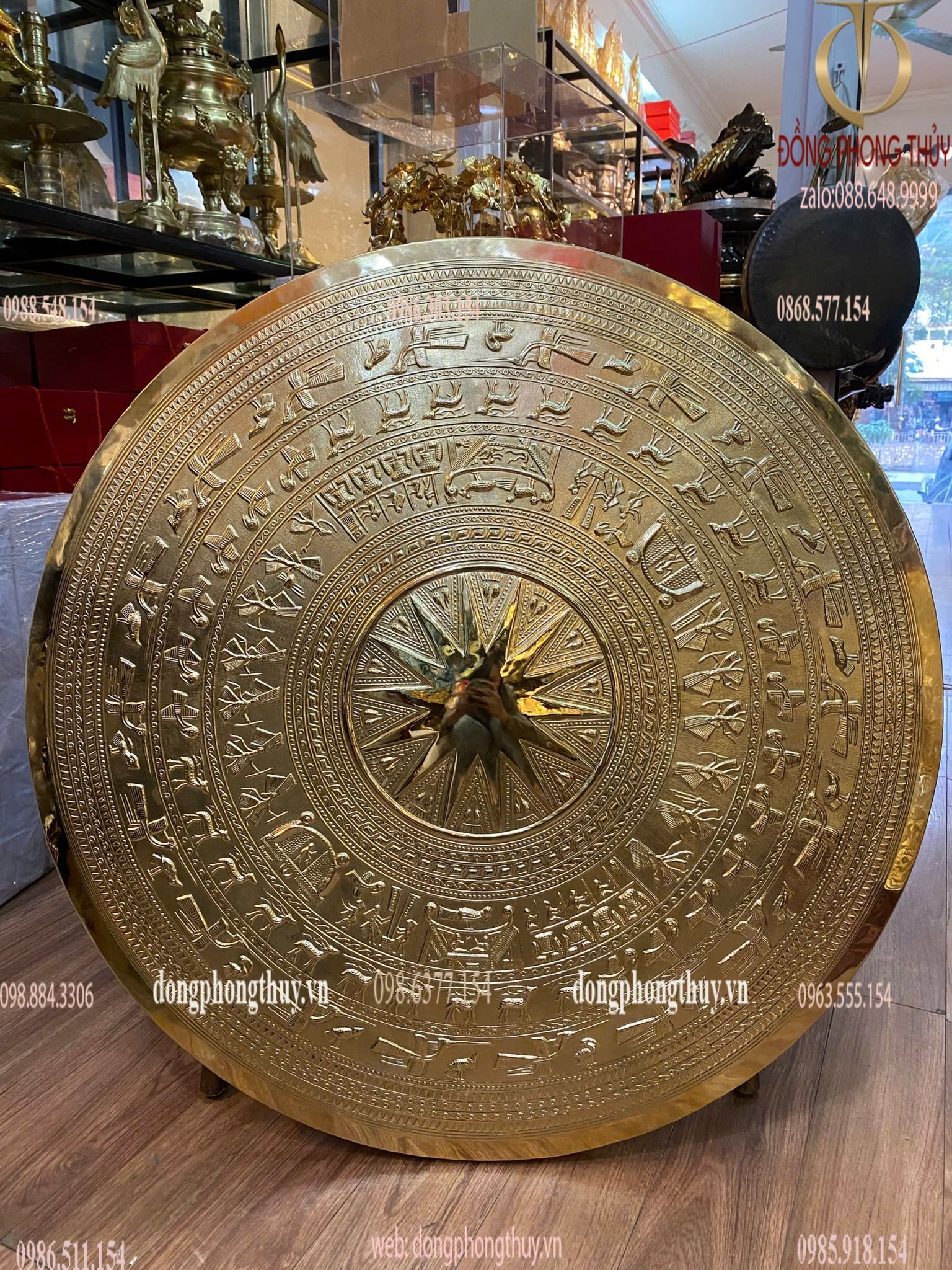 Mặt trống thúc đường kính 80cm dát vàng