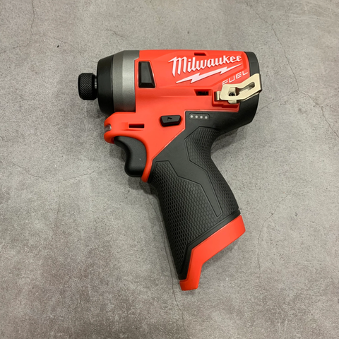  MÁY VẶN VÍT MILWAUKEE M12 FID piqi1 