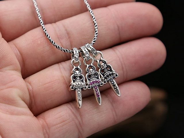  Mặt Dây Bạc Chrome Hearts Kiếm Đính Đá - MB081 