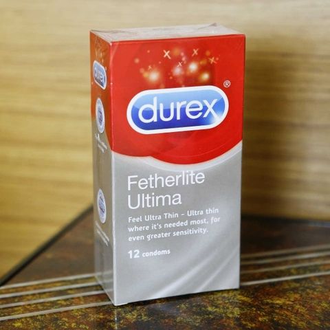 Bao cao su Durex Fetherlite Ultima trong suốt như không dùng bao cao su