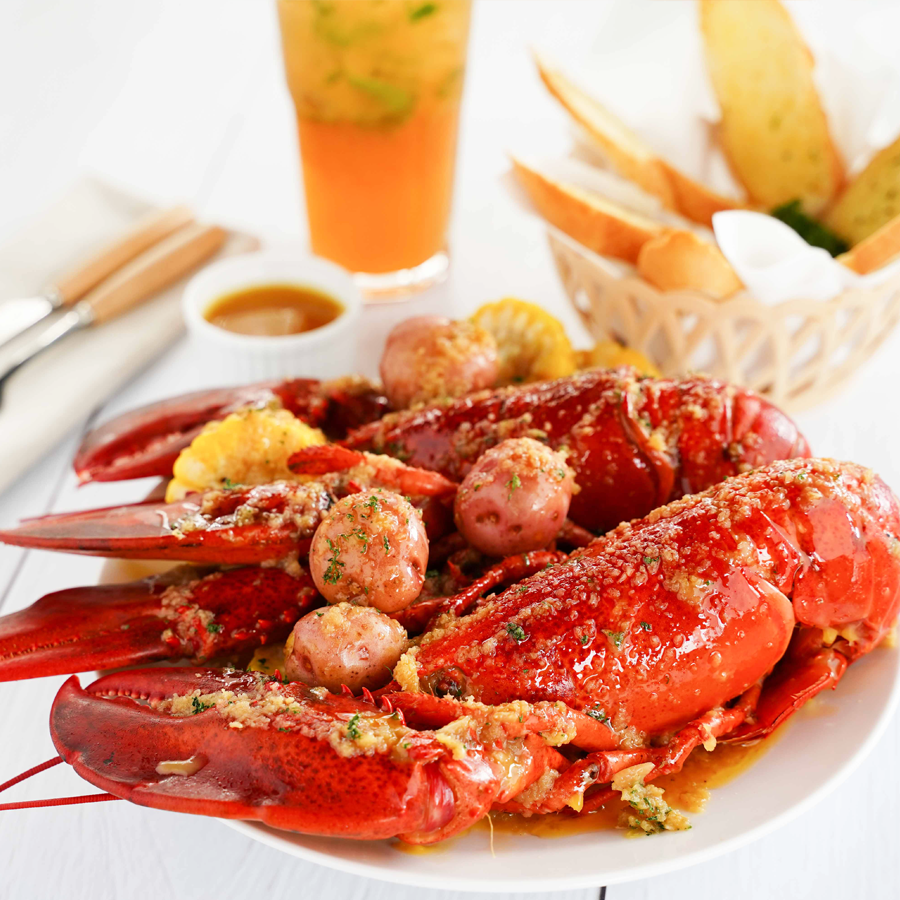 Tôm Hùm Alaska Sống Sốt Bơ Tỏi (Live Lobster)