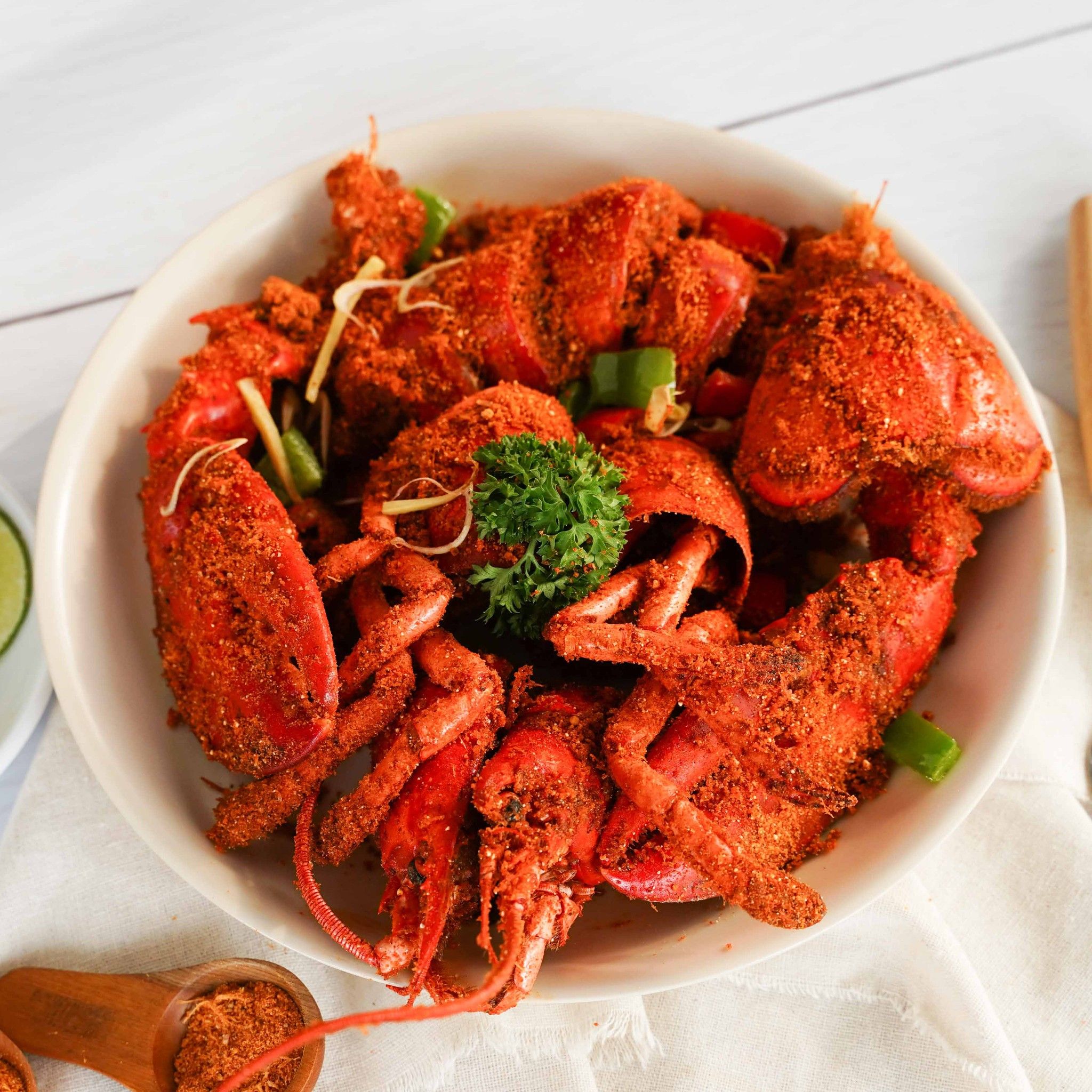 Tôm Hùm Alaska Sống Rang Muối HongKong (Live Lobster)