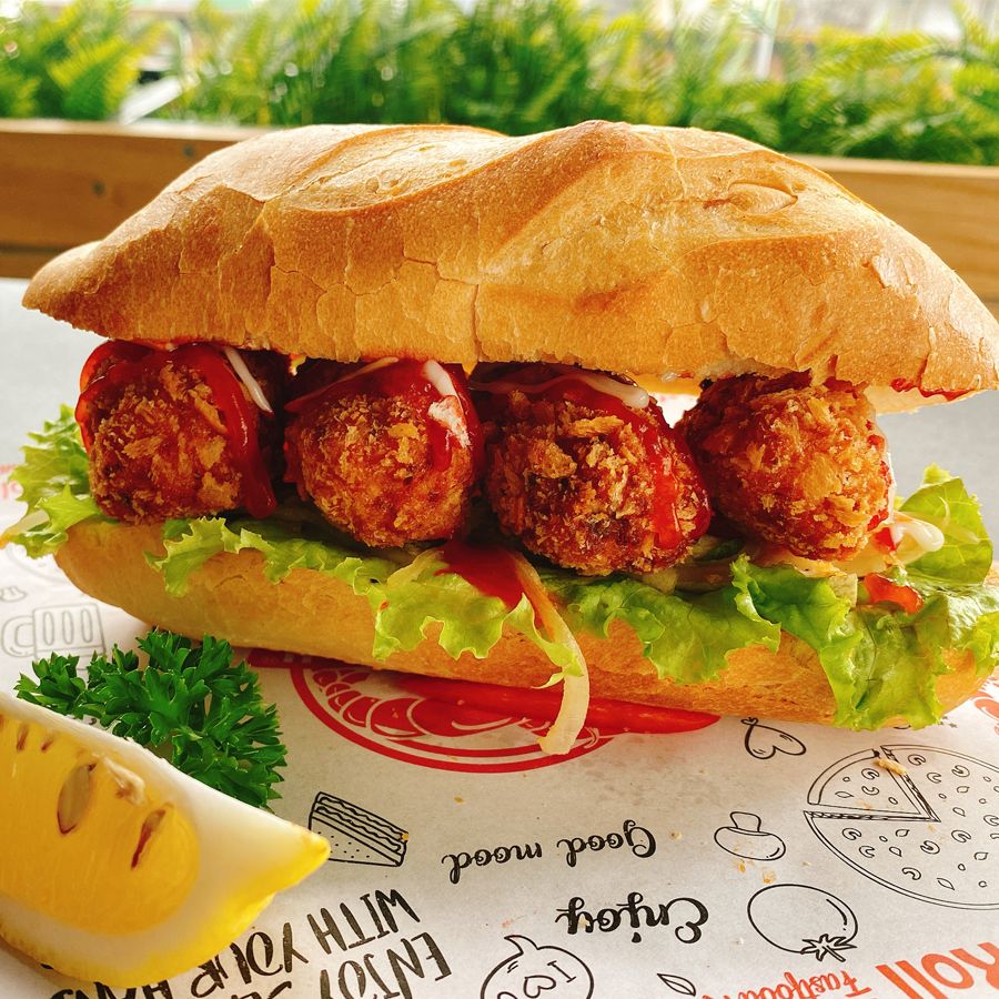 BÁNH MÌ CÁ HỒI TƯƠI
