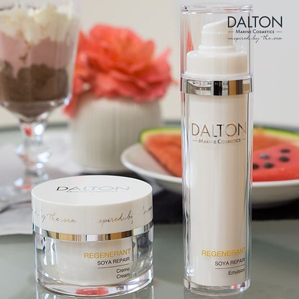 Sữa dưỡng ẩm & chống lão hóa REGENERANT SOYA REPAIR EMULSION DALTON