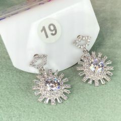 Bông tai bạc ý xi kim số 19, đá CZ Moissanite 6 mm