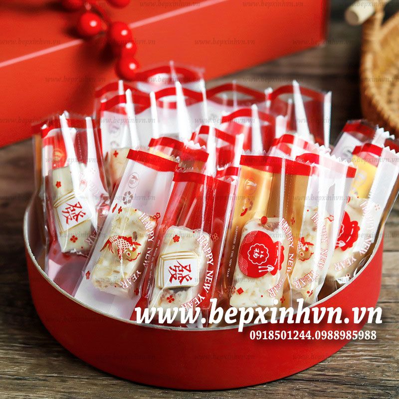 Túi đựng kẹo nougat Tết Happy New Year 4x9cm (100 túi)