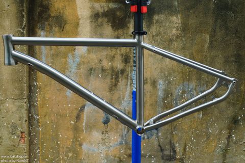  Sườn xe đạp MTB Titanium 27.5 Axle 142 MT27A 