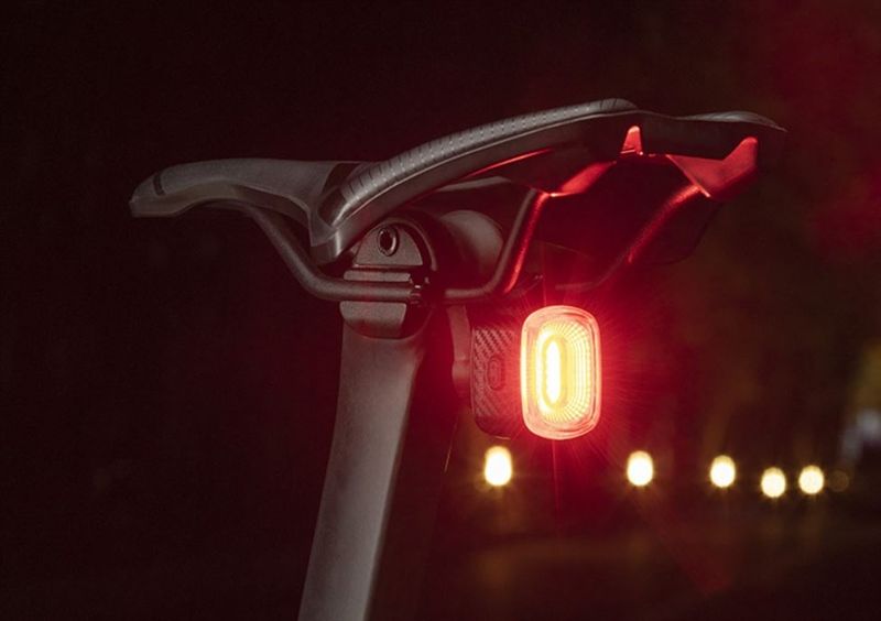 Đèn nháy xe đạp cảm biến RockBros Q2S Type C