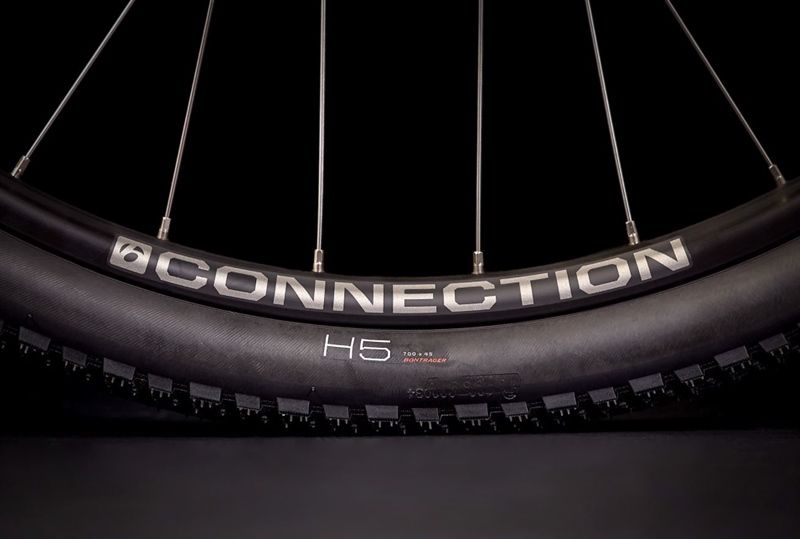 Vỏ xe đạp Bontrager H5 Comp 700 x 45