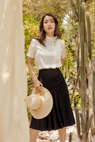  Pleated Midi Skirt 