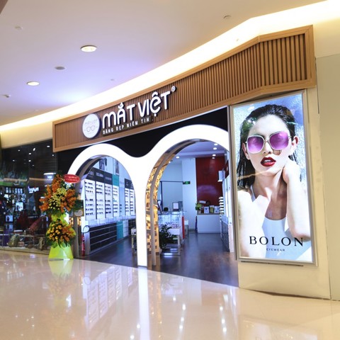  MẮT VIỆT STORE - TTTM CRESCENT MALL 