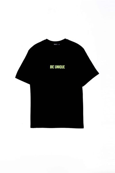 Áo Thun Nữ Oversize In Be Unique WTS 2187
