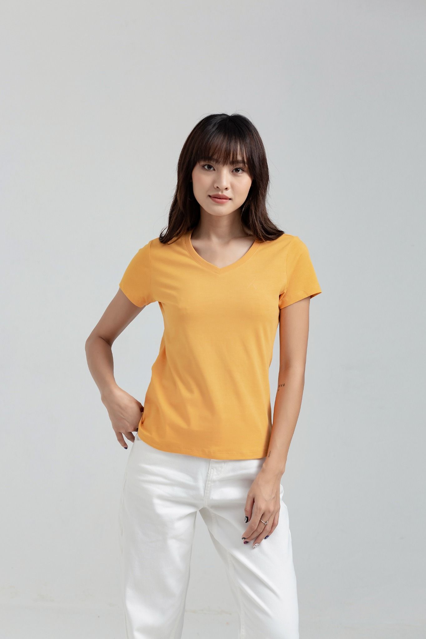 Áo thun Nữ Cổ Tim Basic In Logo X WTS 2174 -
