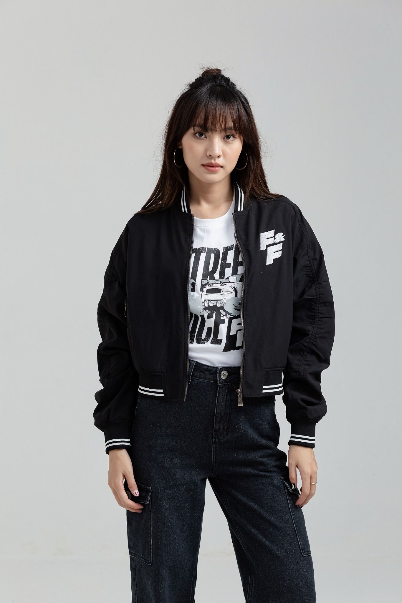 Áo Khoác Nữ Bomber Dù Bo Sọc Thêu Logo FF WOP 2027 -