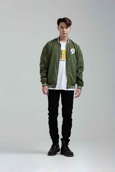 Áo Khoác Nam Bomber Dù Oversize Bo Sọc Thêu Logo FF MOP 1027