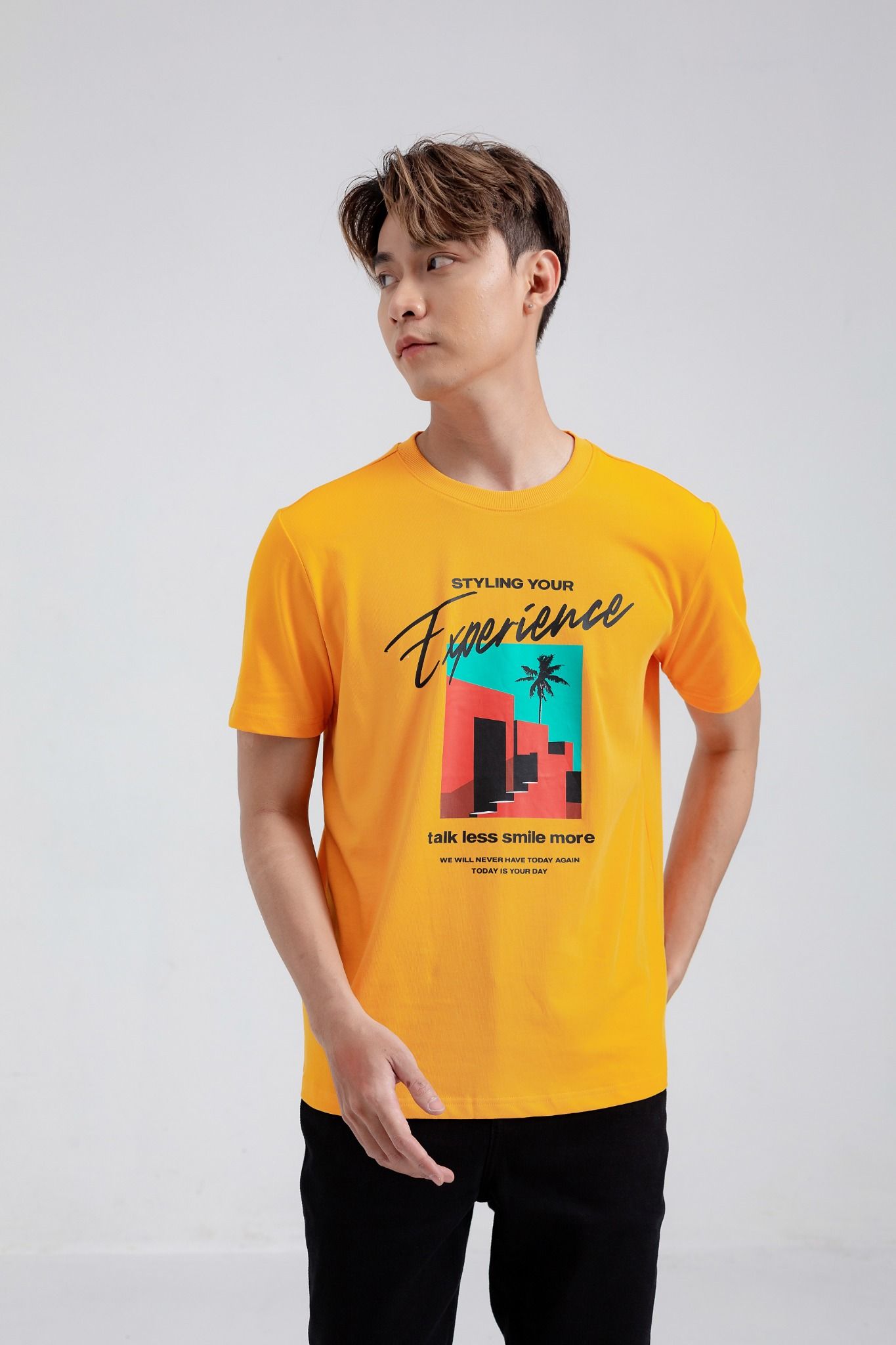 Áo Thun Nam Regular Fit In Typo Slogan Graphic Chill MTS 1160 -