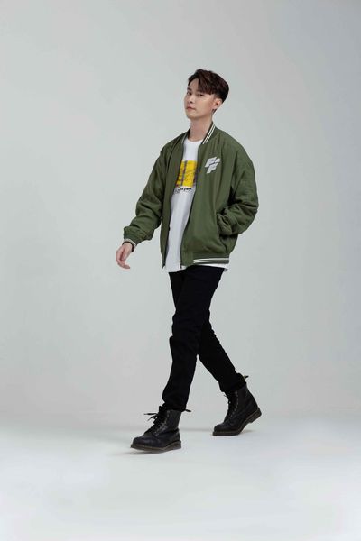 Áo Khoác Nam Bomber Dù Oversize Bo Sọc Thêu Logo FF MOP 1027