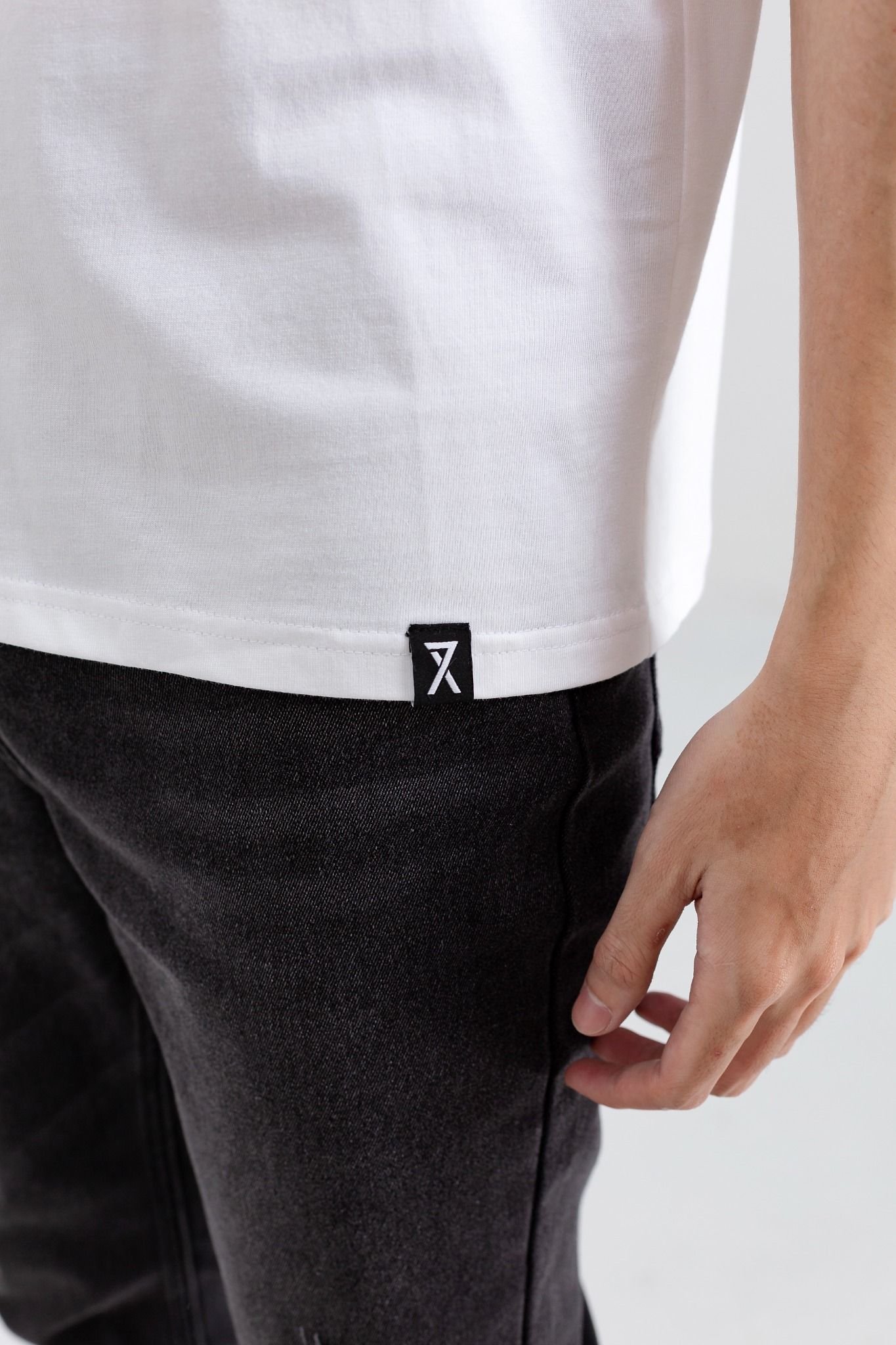 Áo Thun Phygital Fashion Unisex BEING MTS 1149 -