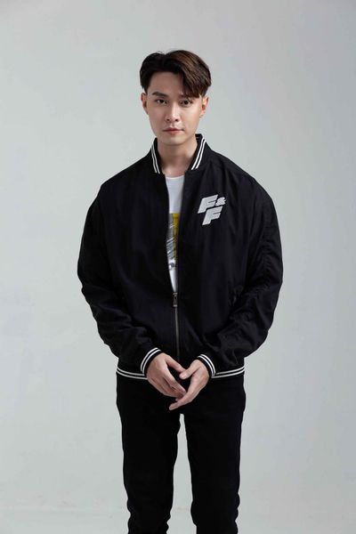 Áo Khoác Nam Bomber Dù Oversize Bo Sọc Thêu Logo FF MOP 1027