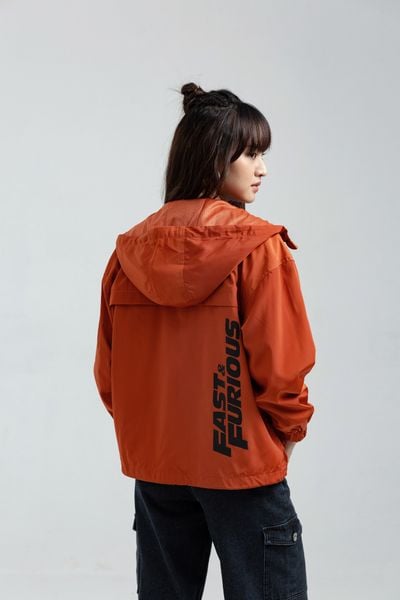 Áo Khoác Dù Nữ Relax Fit In Logo Fast&Fourious WOP 2026