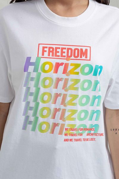 Áo Thun Nữ Relax Fit In Graphic Chuyển Màu Horizon WTS 2188