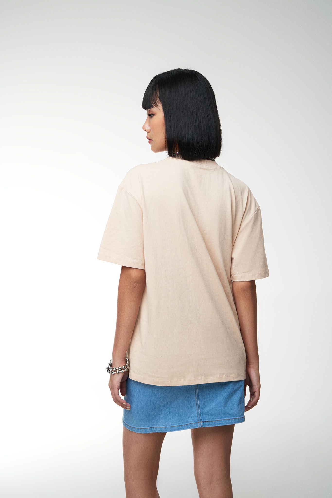 Áo Thun Nữ Relax Fix In Graphics Love Is An Art WTS 2239 -