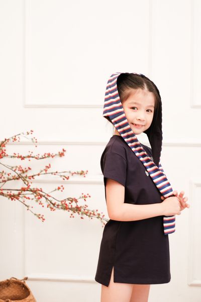 Đầm Thun Trơn Phối Nón Sọc KDR 5001