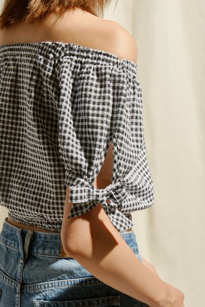 Áo Kiểu Nữ Croptop Trễ Vai WSH 4014
