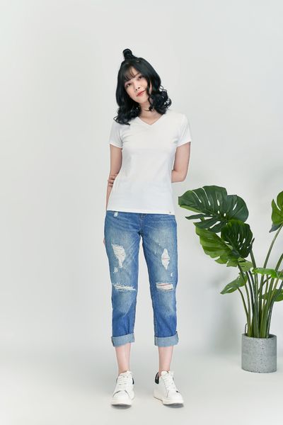 Áo Thun Nữ Basic Cổ Tim WTS 4057