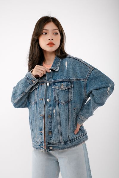 Áo Khoác Jean Nữ Wash Nhẹ OMW 1005