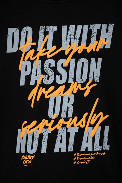 Áo Thun Nam Relax Fit In Typo Take Your Dreams Seriously MTS 1197