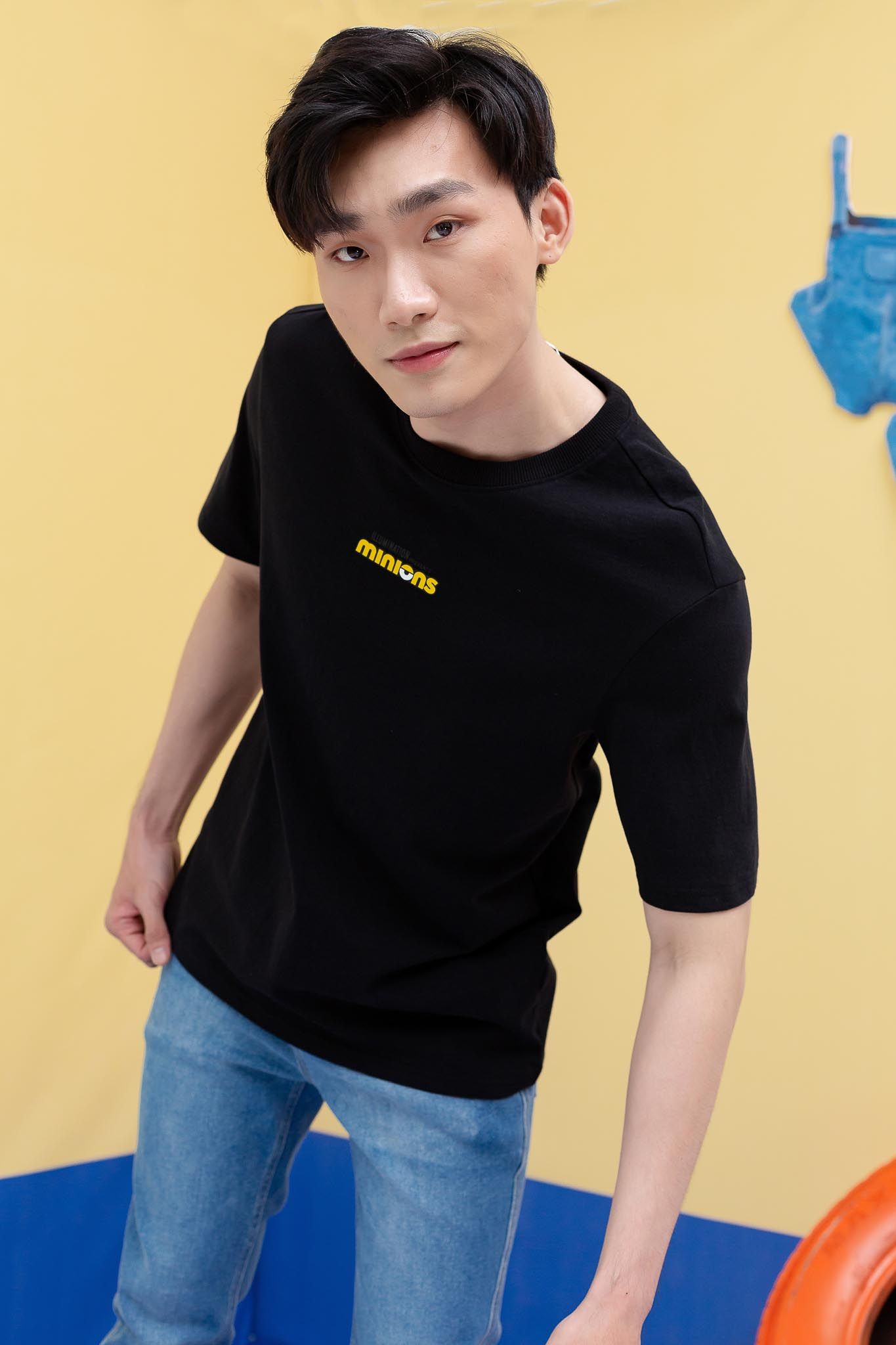 Áo Thun Nam Relax Fix Minions In Explore MTS 1212 -