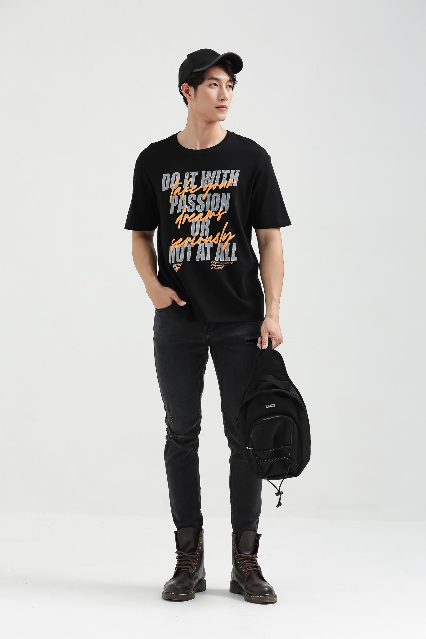 Áo Thun Nam Relax Fit In Typo Take Your Dreams Seriously MTS 1197 -