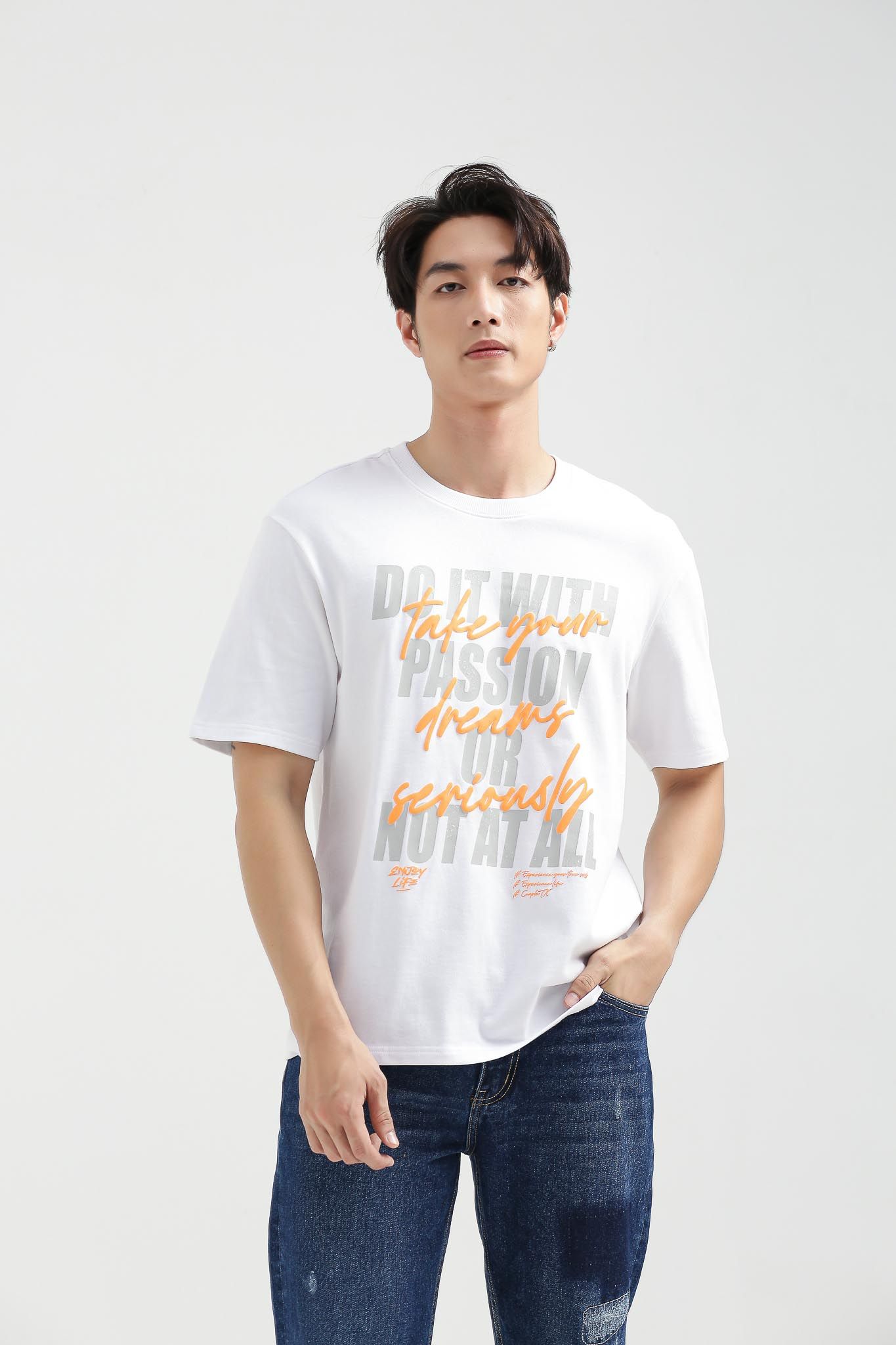 Áo Thun Nam Relax Fit In Typo Take Your Dreams Seriously MTS 1197 -