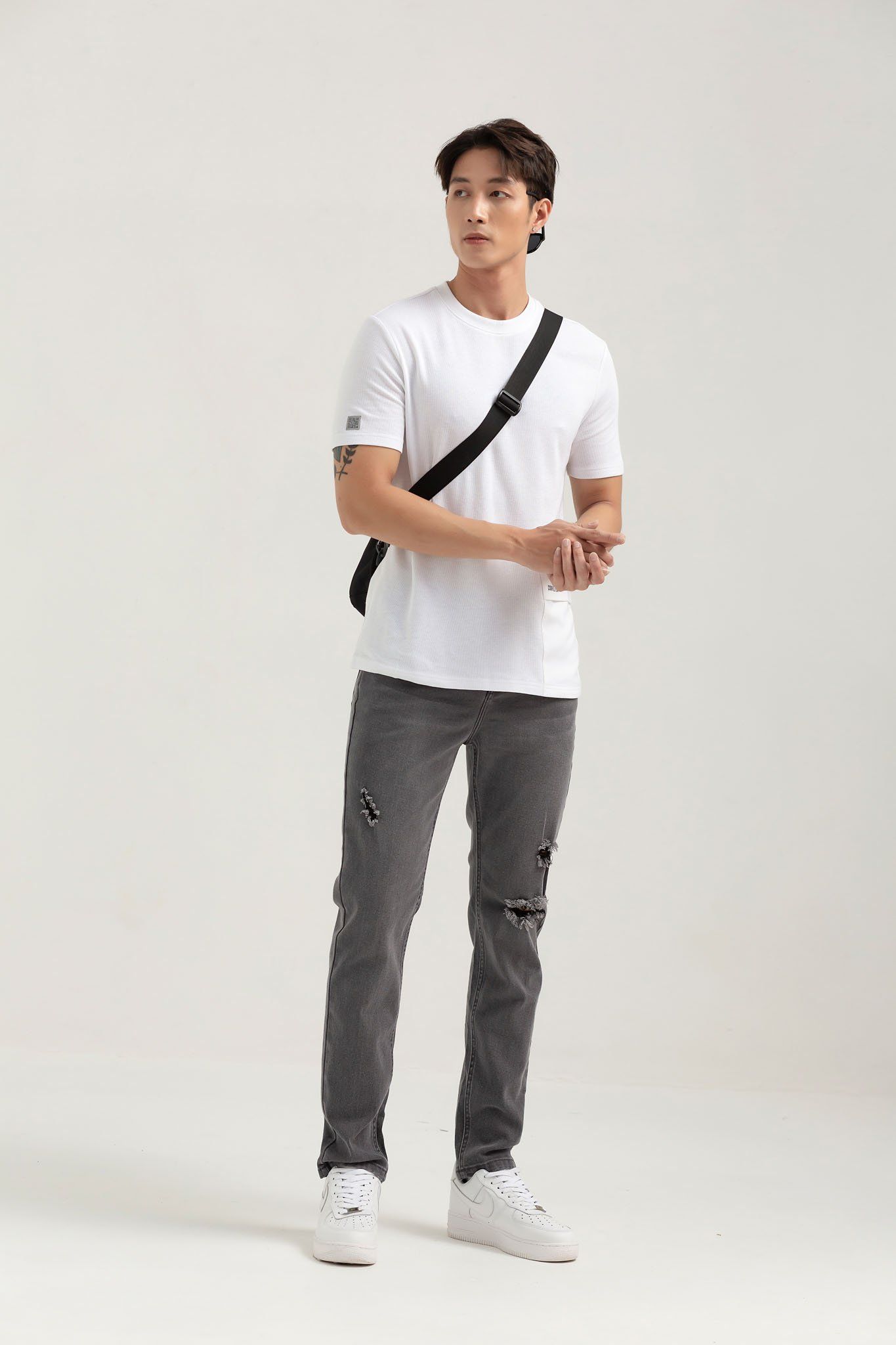 Áo thun Nam Gân Regular Phối Túi Dù MTS 1227 -