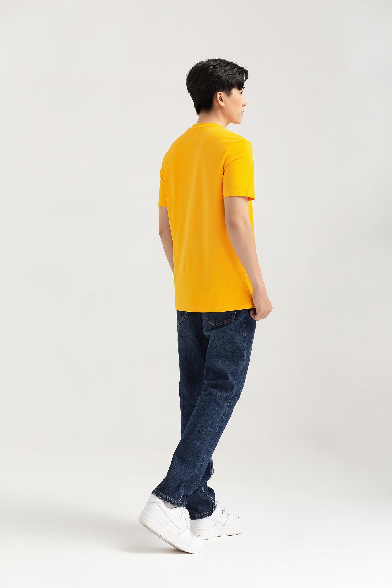 Áo Thun Nam Regular In Nhũ Mèo May Mắn MTS 1232 -