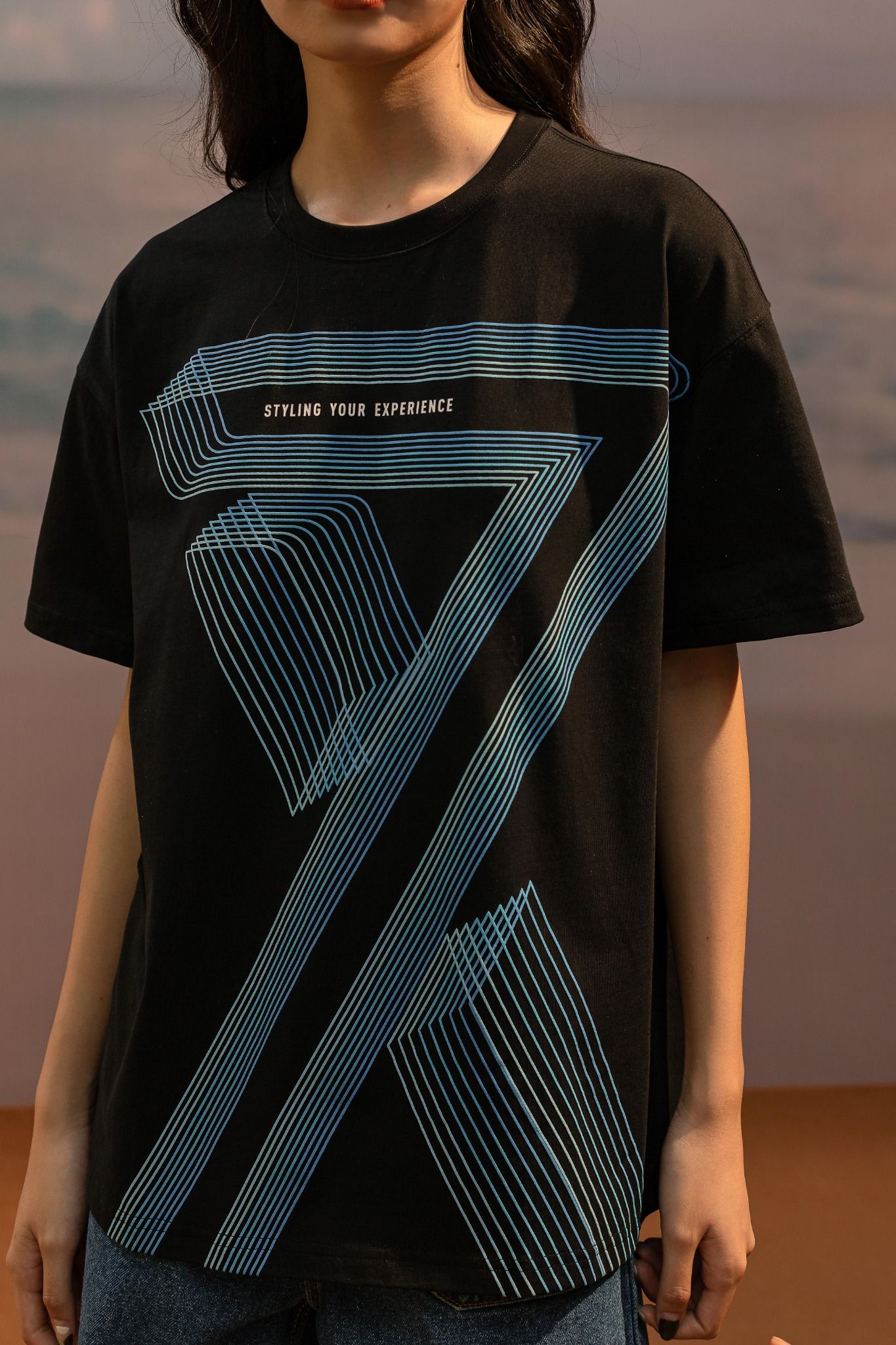 Áo Thun Nữ In Graphic Logo X Chuyển Màu WTS 2147 -