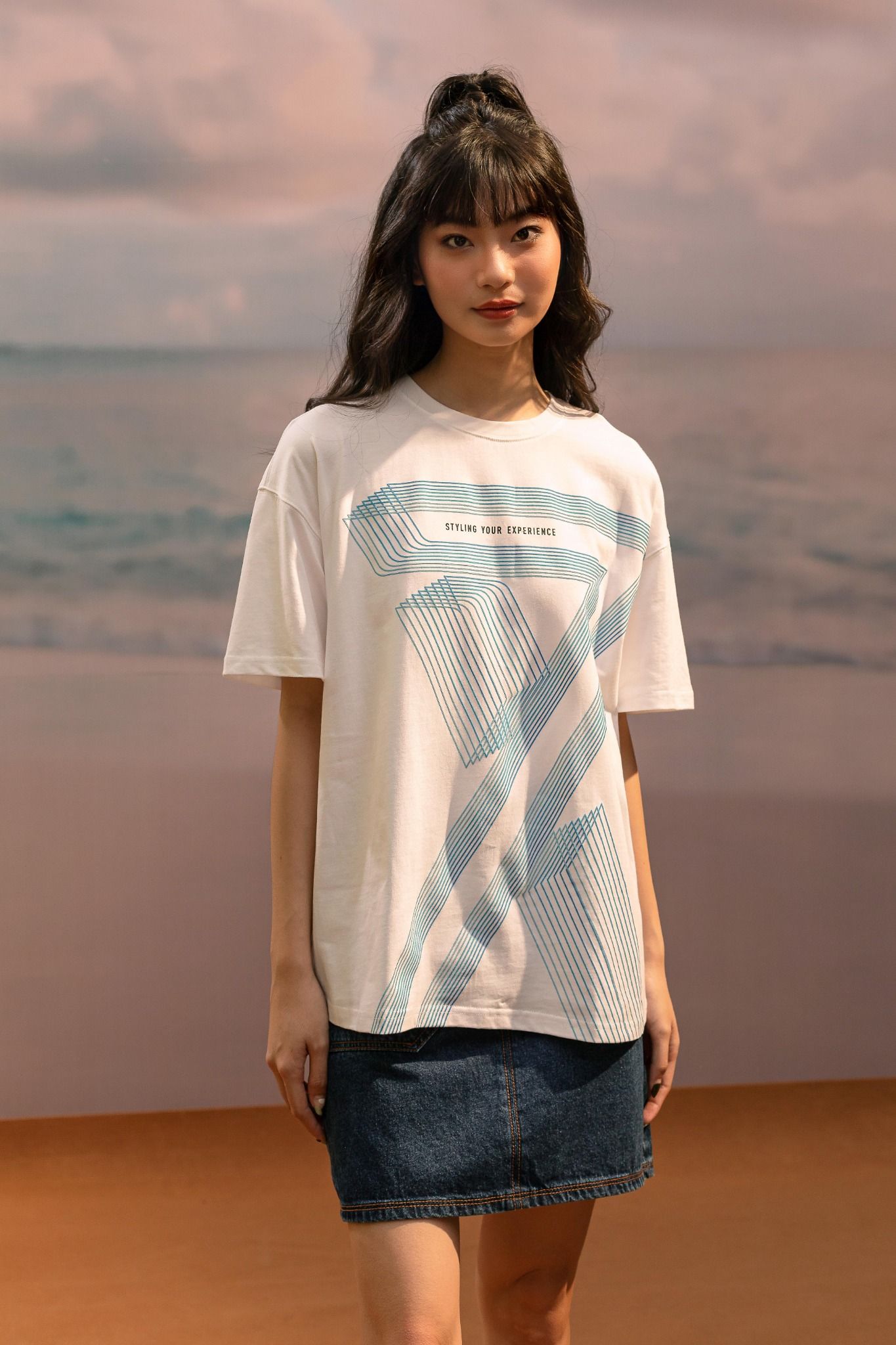 Áo Thun Nữ In Graphic Logo X Chuyển Màu WTS 2147 -