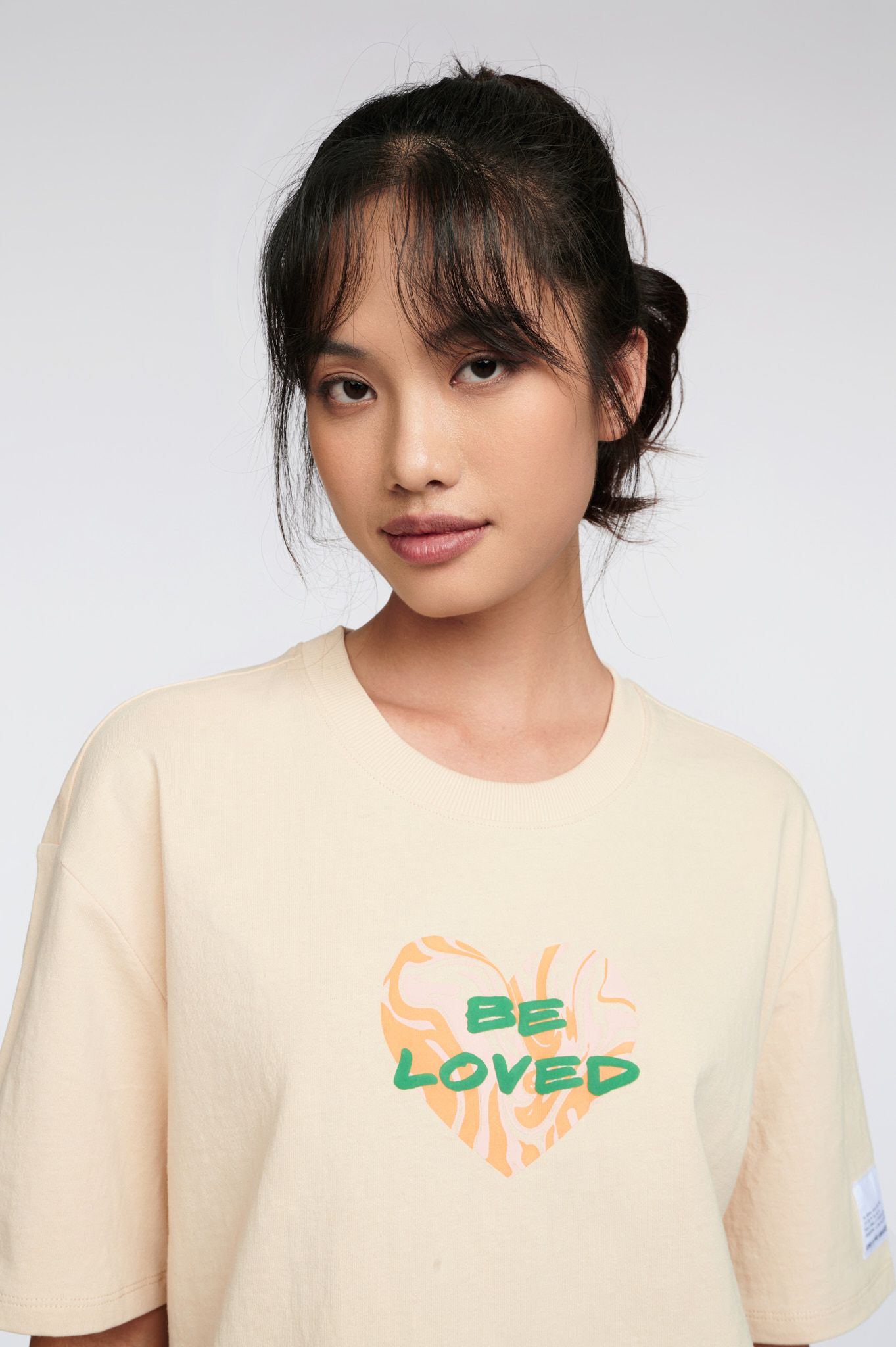 Áo Thun Nữ Relax Fit In Be Loved WTS 2259 -