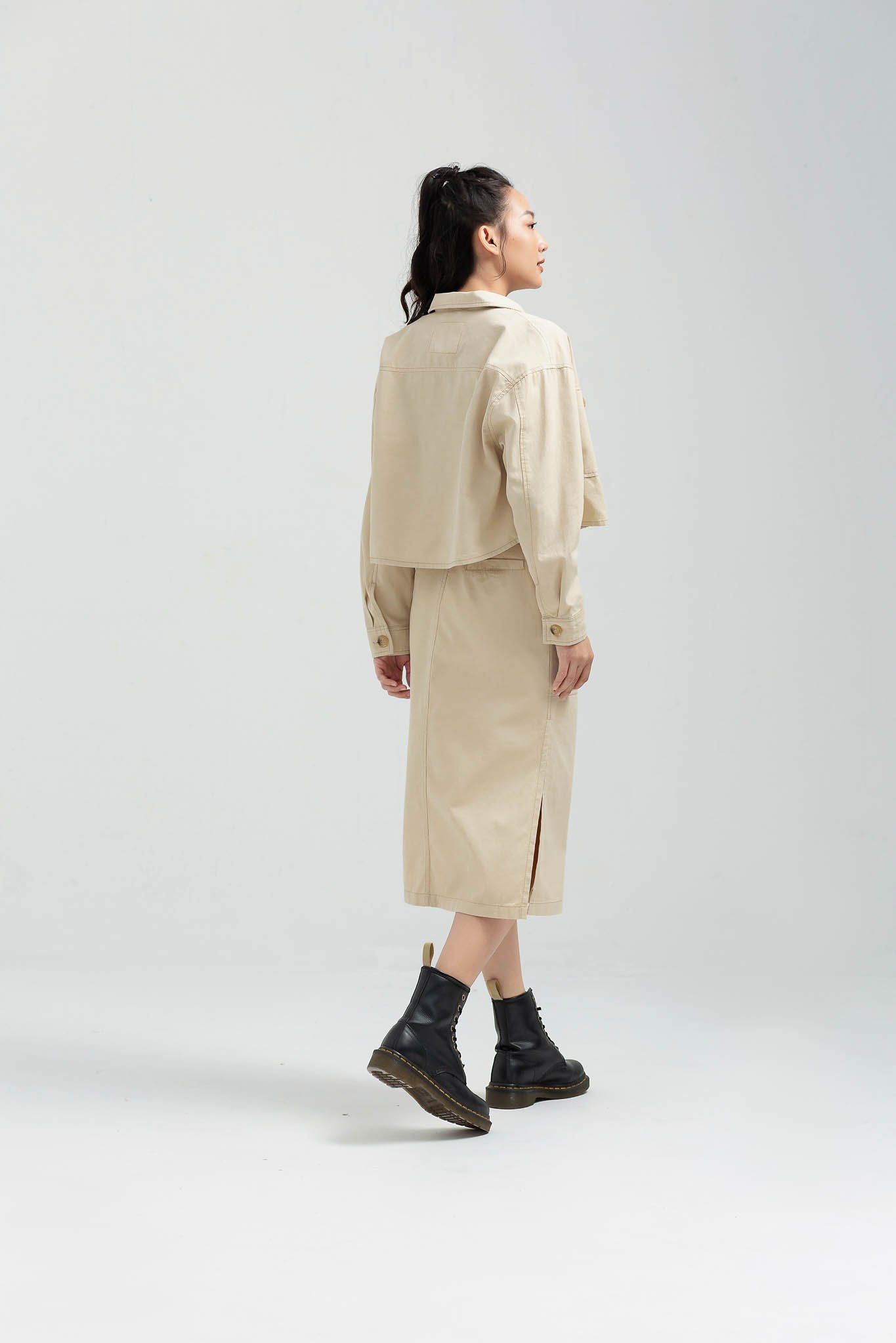 Áo Khoác Croptop Oversize WOF 2009 -