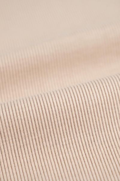 Áo Thun Gân Nữ Slim Fit Tay Lửng WTS 2228