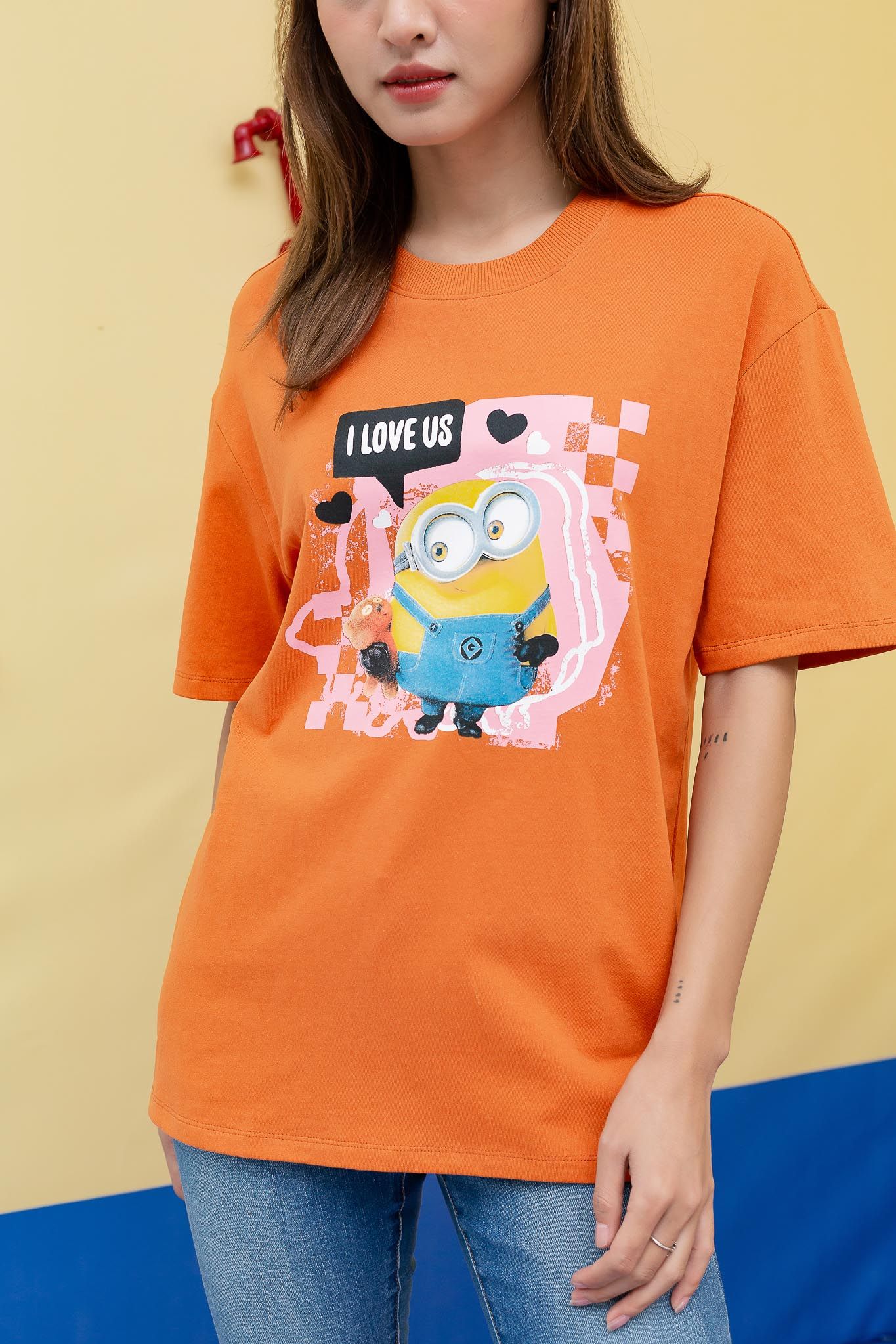 Áo Thun Nữ Relax Fit Minions In I Love Us WTS 2215 -