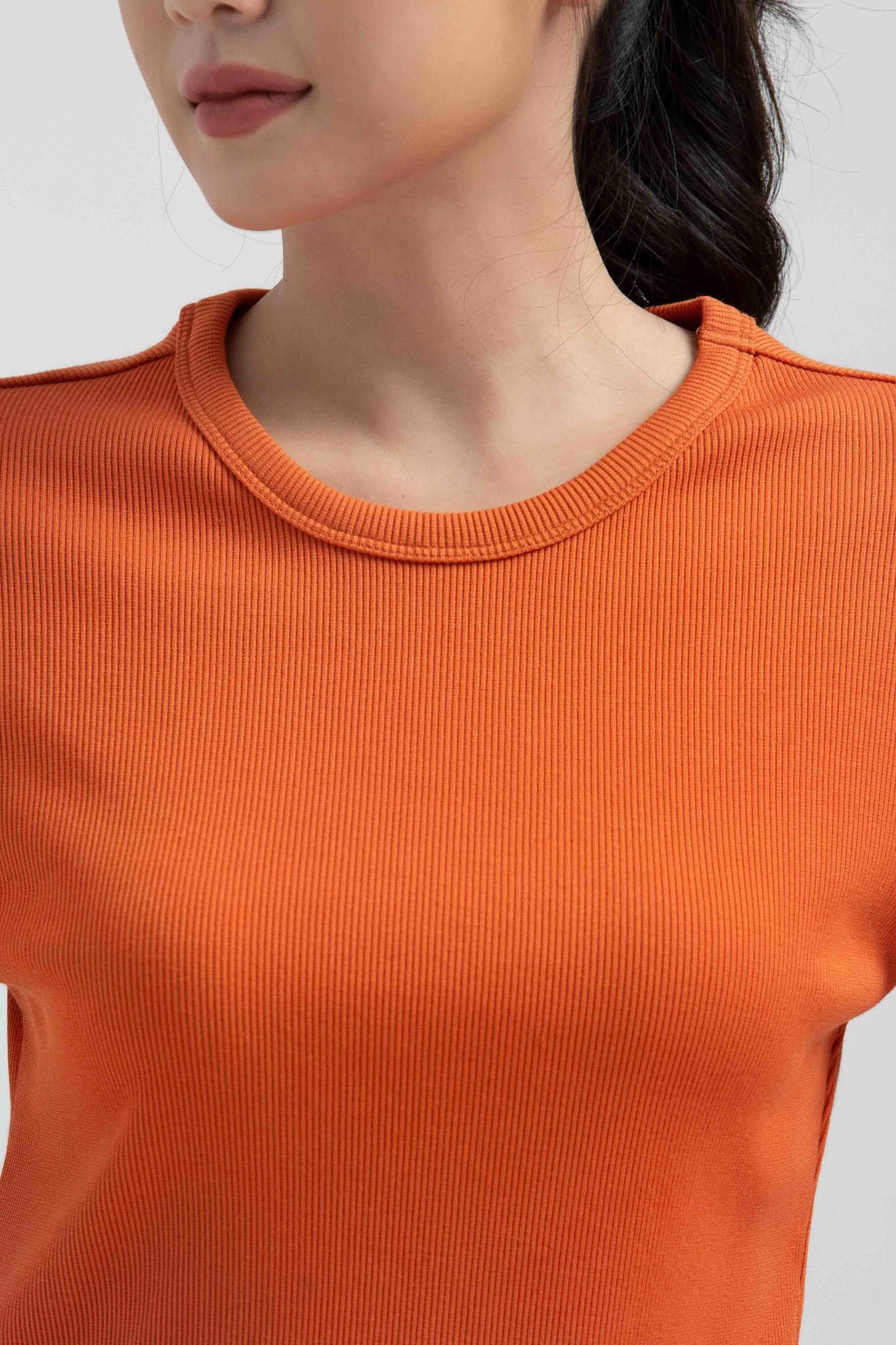 Áo Thun Gân Nữ Slim Fit Tay Lửng WTS 2228 -
