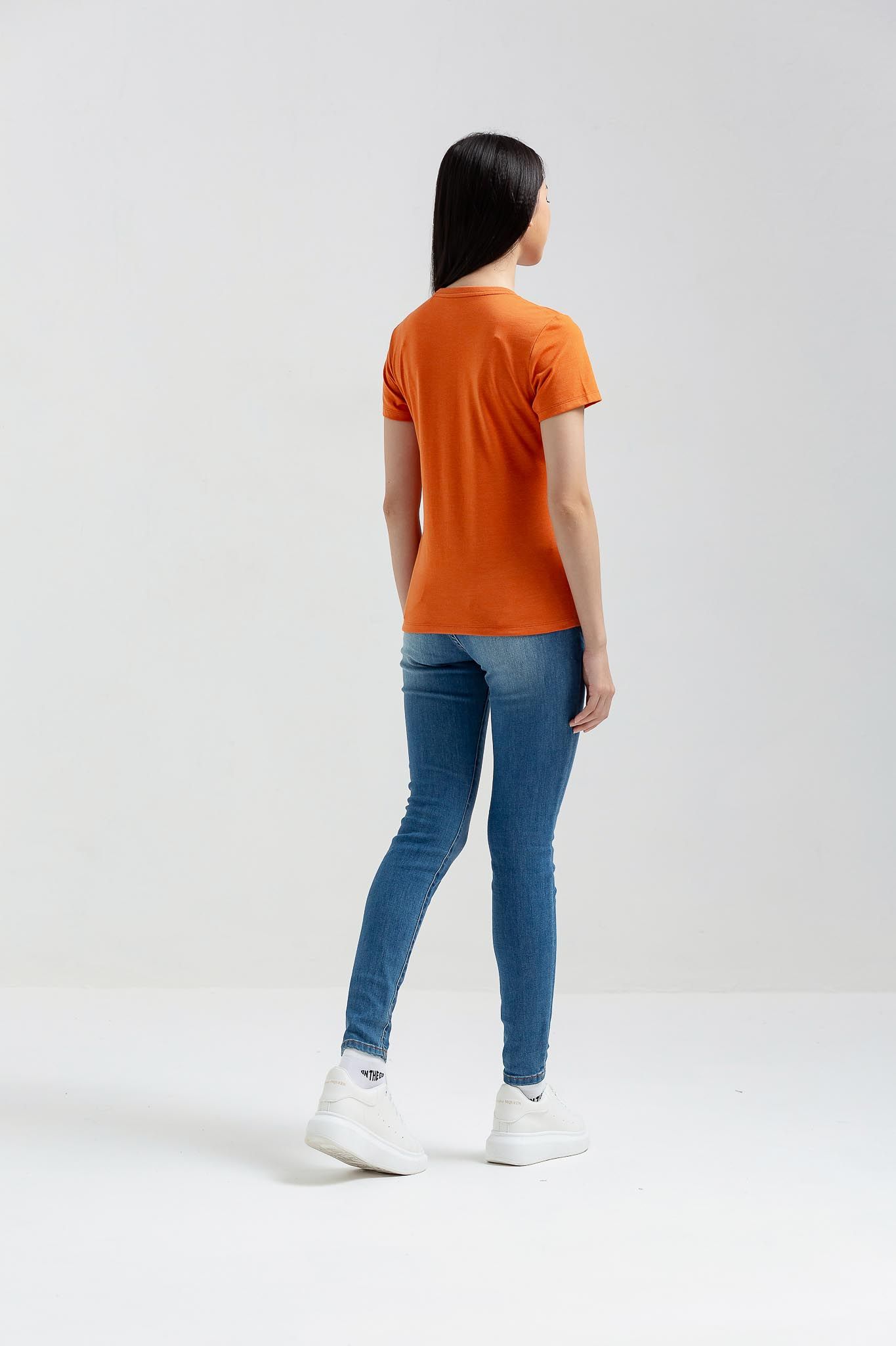 Áo Thun Nữ Cổ Tròn Slim Fit Basic WTS 2231 -